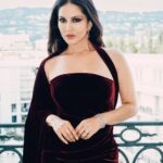 Sunny Leone Instagram - First red carpet walk for @festivaldecannes promoting #kennedy Gown @gemymaalouf Jewelry @helenajoyjewelry Styled by @ilya.vanzato Hair and makeup @tomasmoucka Photographer @tomasmoucka