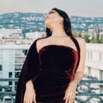 Sunny Leone Instagram - First red carpet walk for @festivaldecannes promoting #kennedy Gown @gemymaalouf Jewelry @helenajoyjewelry Styled by @ilya.vanzato Hair and makeup @tomasmoucka Photographer @tomasmoucka
