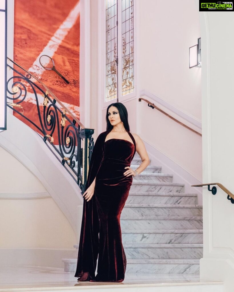 Sunny Leone Instagram - First red carpet walk for @festivaldecannes promoting #kennedy Gown @gemymaalouf Jewelry @helenajoyjewelry Styled by @ilya.vanzato Hair and makeup @tomasmoucka Photographer @tomasmoucka