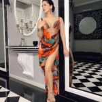 Sunny Leone Instagram – Such a pretty dress! 

Outfit by @khushburathodlabel
Jewellery by @shayagrams
Styled by @hitendrakapopara
Fashion Team @tanyakalraaa
@sarinabudathok
HMU @kin_vanity