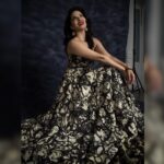 Sunny Leone Instagram – About my night! 

Outfit by @whencut_goddamn
Earrings by @maaliciousjewelry
Styled by @hitendrakapopara
Fashion Team @tanyakalraaa
@sarinabudathok
HMU @scottf_beauty 
Assisted by @shefali.makeuphair
Photographer: @ishanzaka 
Photography Assistant: @vikrant_ry