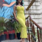 Sunny Leone Instagram – 💛
.
.
.
Makeup: @starstruckbysl 
Outfit by @a.la.modebyakanksha
Earrings by @thenehagoel
Styled by @hitendrakapopara
Fashion Team @tanyakalraaa
@sarinabudathok
.
.
#SunnyLeone #fashion #makeup #ootd #GRWM #StarStruckbySL Mumbai, Maharashtra