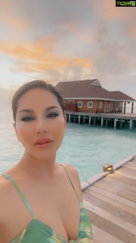 Sunny Leone Instagram - Only if every day was like this 😍 . . #SunnyLeone #beach #maldives #bikini #sunday #ootd #grwm #weekend @brenniakottefaru Brennia Kottefaru