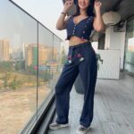 Sunny Leone Instagram – Loved this! 

Outfit by @label.sugar
Styled by @hitendrakapopara
Fashion Team @tanyakalraaa
@sarinabudathok
Make up by @starstruckbysl

#mumbai #airportlook #AirportDiaries #party #dj #sunnyleone #starstruckbySL #OOtd #GRWM