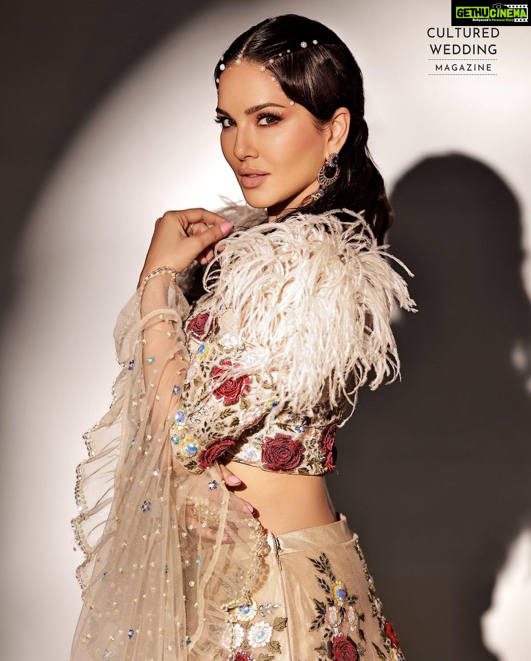 Sunny Leone Instagram - 🤍❤️ . . Magazine: @culturedwedding Makeup: @starstuckbysl Managing Editor: @yadav_manjeet Business Head: @divyanijain1925 Photographer: @amitkhannaphotography Stylist: @hitendrakapopara Fashion team: @tanyakalraaa @sarinabudathoki Outfit: @polkadots_couture Jewellery: @shankaramjewellers Make-up: @bymaniasha Hair: @jeetihairtstylist Location: @maximusstudiomumbai Videographer: @openwindow._ Colorist @haroon_ali15 Celebrity Manager: @sunnyrajani Co-ordinated by: @nadiiaamalik