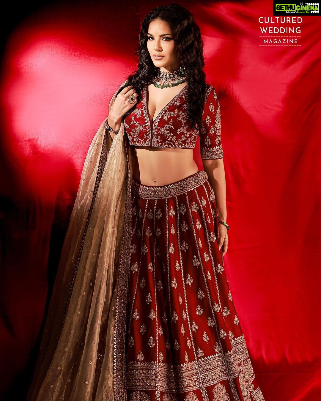Sunny Leone Instagram - Red Wedding ❤️ 😏 . . #SunnyLeone #IFYKYK . . Magazine: @culturedwedding Makeup: @starstuckbysl Managing Editor: @yadav_manjeet Business Head: @divyanijain1925 Photographer: @amitkhannaphotography Stylist: @hitendrakapopara Fashion team: @tanyakalraaa @sarinabudathoki Outfit: @aravali_store Jewellery: @shankaramjewellers Make-up: @bymaniasha Hair: @jeetihairtstylist Location: @maximusstudiomumbai Videographer: @openwindow._ Colorist @haroon_ali15 Celebrity Manager: @sunnyrajani Co-ordinated by: @nadiiaamalik