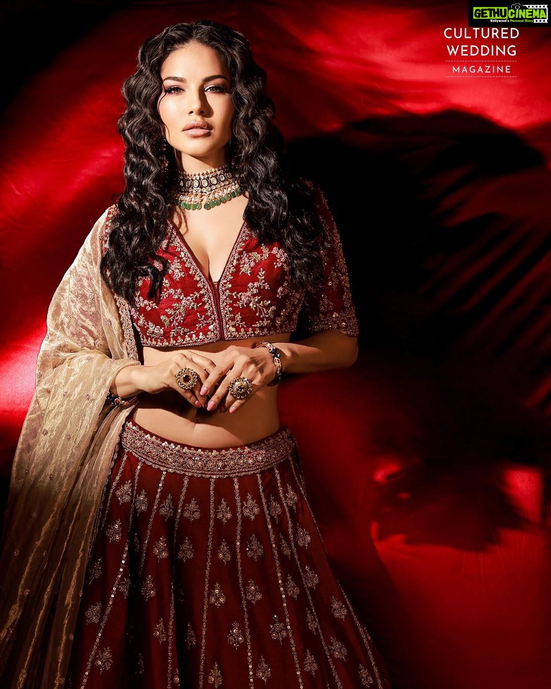 Sunny Leone Instagram - Red Wedding ❤️ 😏 . . #SunnyLeone #IFYKYK . . Magazine: @culturedwedding Makeup: @starstuckbysl Managing Editor: @yadav_manjeet Business Head: @divyanijain1925 Photographer: @amitkhannaphotography Stylist: @hitendrakapopara Fashion team: @tanyakalraaa @sarinabudathoki Outfit: @aravali_store Jewellery: @shankaramjewellers Make-up: @bymaniasha Hair: @jeetihairtstylist Location: @maximusstudiomumbai Videographer: @openwindow._ Colorist @haroon_ali15 Celebrity Manager: @sunnyrajani Co-ordinated by: @nadiiaamalik