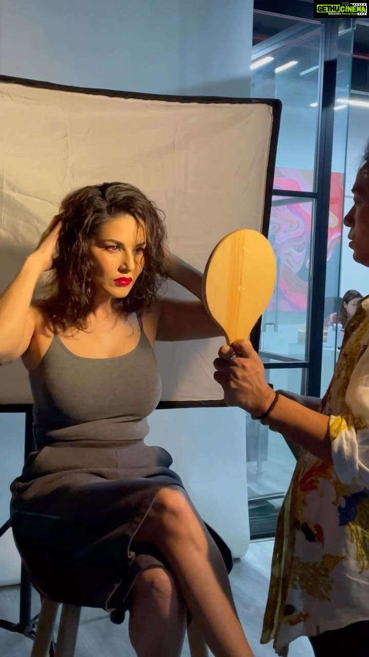 Sunny Leone Instagram - Shoot day with @starstuckbysl