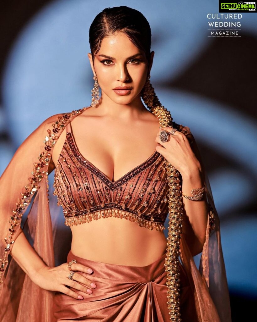 Sunny Leone Instagram - 👰😍 . . . Magazine: @culturedwedding Managing Editor: @yadav__manjeet Business Head: @divyanijain1925 Photographer: @amitkhannaphotography Stylist: @hitendrakapopara Fashion team: @tanyakalraaa @sarinabudathoki Outfit: @bydivyaaggarwal Jewellery: @shankaramjewellers Make-up: @bymaniasha Hair: @jeetihairtstylist Location: @maximusstudiomumbai Videographer: @openwindow._ Colorist: @haroon_ali15 Celebrity Manager: @sunnyrajani Co-ordinated by: @nadiiaamalik