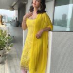 Sunny Leone Instagram - Thank you Hitesh and Bhakti for this custom Holi salwaar kameez! Outfit by @bhaktiandhitendra @bhakti_designer Styled by @hitendrakapopara Fashion Team @tanyakalraaa @sarinabudathoki