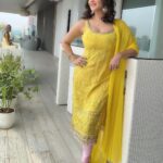 Sunny Leone Instagram - Thank you Hitesh and Bhakti for this custom Holi salwaar kameez! Outfit by @bhaktiandhitendra @bhakti_designer Styled by @hitendrakapopara Fashion Team @tanyakalraaa @sarinabudathoki