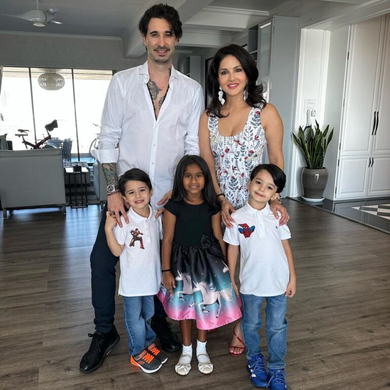 Sunny Leone Instagram - Happy Birthday to my baby boys!! You both are beyond a Gift from God! Love you so much my little angels Asher and Noah!! @dirrty99 and Nisha