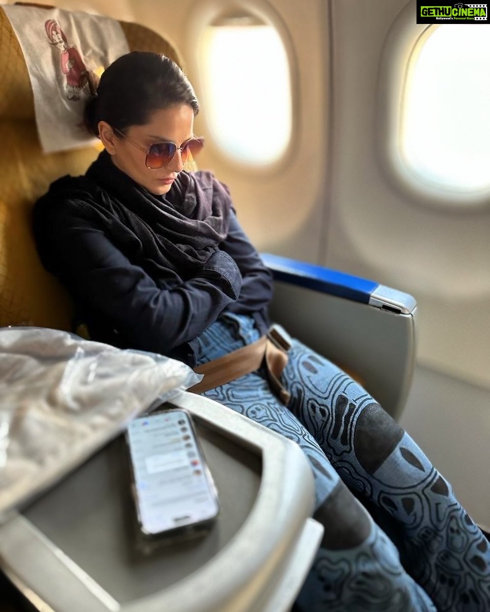 Sunny Leone Instagram - Naps are important!! 😂