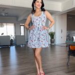 Sunny Leone Instagram - Loved this dress! Outfit by @parul_j_maurya Styled by @hitendrakapopara Fashion Team @tanyakalraaa @sarinabudathoki Hair and make up by me and @starstruckbysl