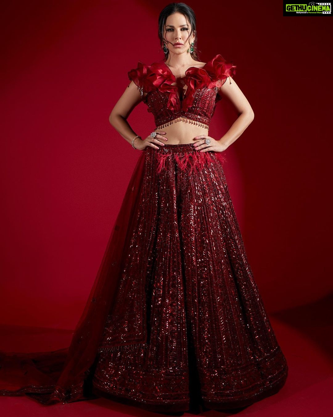 Sunny Leone Instagram - ❤️ . . . . Presenting @fablookmagazine anniversary issue😍 Makeup @starstuckbysl Outfit from @121coutureofficial Founder @ankkit.chadha2222 @milliarora7777 Styled by @hitendrakapopara @milliarora7777 Fashion team @tanyakalraaa @sarinabudathoki @styled_by_tanisha Mua @kin_vanity Hair @jeetihairstylist Shot by @tanvivoraphotography Produced by @akshat_gutgutia