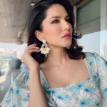 Sunny Leone Instagram - Spring is around the corner!! Outfit by @dziinebydeepa @viralmantra Accessories by @dhaarniofficial Styled by @hitendrakapopara Fashion Team @tanyakalraaa @sarinabudathoki Hair and make-up by me :) @starstruckbysl