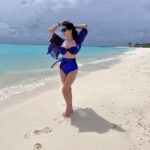 Sunny Leone Instagram – Love this bikini for my Maldives Vaca!! 

Bikini by @themissyco
Styled by @hitendrakapopara
Fashion Team @tanyakalraaa
@sarinabudathoki

@brenniakottefaru #brenniakottefaru .
#SunnyLeone #swimwear #beach #maldives #StarStruckbySL #bikini Kottefaru Maldives
