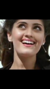 Surabhi Instagram - #reelitfeelit #reelsinstagram #instareels #mondaymood