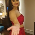 Surabhi Instagram – #Siima ready♥️💫

Dressed in💃@arka_by_divya_kanigalupula ✨️
Styled by @officialanahita ✨️
Makeup & hair by @vihana_stories ✨️
Jewellery by @kiara.jewelry ✨️

#reelitfeelit #reels #red #trending #siima2022 #10yearsofsiima #redcarpet #surofficial #surbhi #siima #reelsinstagram