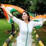 Surabhi Instagram – Wishing you all a very Happy Independence day!!!🇮🇳 
May the spirit of freedom lead us all to success and glory in life.🕊
Let peace prevail in the country, and we become free in our mind, body, faith, and soul. Let there be nothing but unity.🤝 #happyindependenceday🇮🇳 
Jai Hind!!!!! 🇮🇳 
#azadikaamritmahotsav 🇮🇳