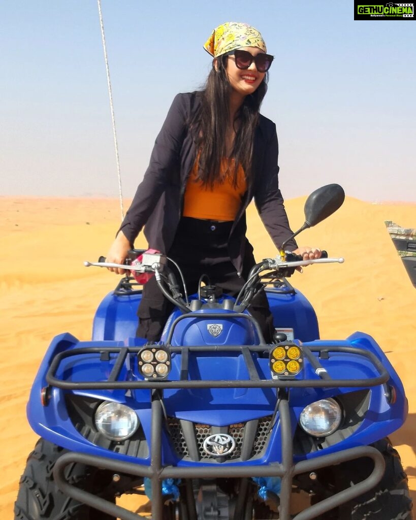 Surabhi Instagram - Had the most #exhilerating experience riding the #quadbike in the beautiful #arabiandesert 😎☀️ #desertlife #travel #vacay #dxb #dubai #adventure #desertsafari #surofficial
