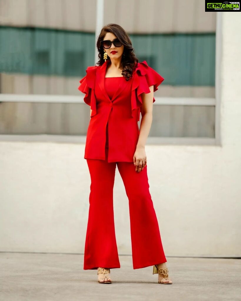 Surabhi Instagram - Red-y to slay the week ahead ❤ Outfit @papzclothing Styled @reshma_stylist Makeup @glitteraisestudio Earrings @thetrinkaholic 📸 @srujanluckyphotography