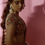 Surbhi Jyoti Instagram - Always a saree girl.... . . . . . . . Outfit @gazalguptacouture Styled by @stylingbyvictor @sohail__mughal___ Accessories @the_jewel_gallery Assisted by @styleby_antara @janvijain123 Makeup @jyotiiadvani.artistry Clicked by @gohil_jeet