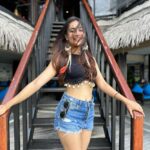 Surbhi Jyoti Instagram – Live Laugh Love
.
.
.
.
.
.
.
.
.
@drad.dreadsetgo 
@houseofjskjewels