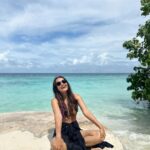 Surbhi Jyoti Instagram - Minding my own business.... 🏖️👙 🌊 🏝️ . . . . . . . Wearing @beachbum.in Dreads @drad.dreadsetgo Coco Palm Bodu Hithi, Maldives