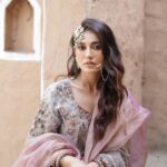 Surbhi Jyoti Instagram - 🌸🌸🌸 . . . . . . . Video - @deepikasdeepclicks Outfit by- @whitelilybynavneetsidhu Styled by- @__snehasharma___ Jewellery by- @rasa_jewels Hair @aartigupta5565 MUA @thatgalwithmakeup