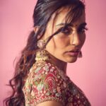 Surbhi Jyoti Instagram - 🌸🌸🌸 . . . . . . . Outfit @gazalguptacouture Styled by @stylingbyvictor @sohail__mughal___ Accessories @the_jewel_gallery Assisted by @styleby_antara @janvijain123 Makeup @jyotiiadvani.artistry Clicked by @gohil_jeet