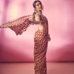 Surbhi Jyoti Instagram - Always a saree girl.... . . . . . Outfit @gazalguptacouture Clicked by @gohil_jeet Styled by @stylingbyvictor @sohail__mughal___ Accessories @the_jewel_gallery Assisted by @styleby_antara @janvijain123 Makeup @jyotiiadvani.artistry