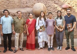 Suriya Instagram - Keezhadi Museum is stunning! It’s a must visit Centre to understand our Tamil legacy that spans 2600 years. Our history & its continuation is unique & it was a momentous visit for us to learn how our Tamilians had lived. It’s a lesson for our future. Thanks to our Tamilnadu Government for setting up this Museum. #keezhadi #vaigaicivilisation #tamil #tamilnadu #keezhaditamilcivilization