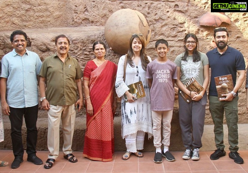 Suriya Instagram - Keezhadi Museum is stunning! It’s a must visit Centre to understand our Tamil legacy that spans 2600 years. Our history & its continuation is unique & it was a momentous visit for us to learn how our Tamilians had lived. It’s a lesson for our future. Thanks to our Tamilnadu Government for setting up this Museum. #keezhadi #vaigaicivilisation #tamil #tamilnadu #keezhaditamilcivilization