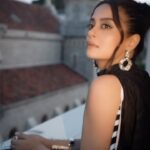 Surveen Chawla Instagram - Fluid and geometric… Classic and contemporary… A Riviera special🖤🤍 Outfit: @ka_sha_india Jewellery: @rheakapoor x @pipabella by @nykaafashion Styled by: @sukritigrover Styling Team: @vanigupta.23 @simrankumar19 Intern: @mahek_gada Director and DOP: @faisal_miya__photuwale @thebucketlistfilms #Cannes #Cannes2023