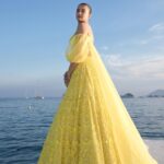 Surveen Chawla Instagram – When at Cannes shine brighter than the sun 💛 

Thanks to my most amazing team for making my vision come to life.

Makeup: @letsmakeupwithanna
Hairstyle: @asma.hairstyle_
Outfit: @seemagujraldesign
Jewellery: @hybajewels @karishma.joolry @raabtabyrahul @anaqajewels 
Styled by: @sukritigrover 
Styling Team: @vanigupta.23 @simrankumar19
Cannes styling assistant: @yuliamoatti_stylist
Photographer: @faisal_miya__photuwale

#Cannes #Cannes2023