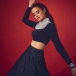 Surveen Chawla Instagram - Poetry & Black 🖤 Outfit - @namratajoshipura Jewellery - @gehnajewellers1 @karishma.joolry @ayanasilverjewellery @blingsutra @house.of.midas @ascend.rohank Makeup - @tush_91 Hair - @gohar__shaikh 📸 - @kadamajay Styled by @sukritigrover Team @simrankumar19 @vanigupta.23