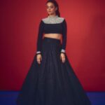 Surveen Chawla Instagram - Poetry & Black 🖤 Outfit - @namratajoshipura Jewellery - @gehnajewellers1 @karishma.joolry @ayanasilverjewellery @blingsutra @house.of.midas @ascend.rohank Makeup - @tush_91 Hair - @gohar__shaikh 📸 - @kadamajay Styled by @sukritigrover Team @simrankumar19 @vanigupta.23