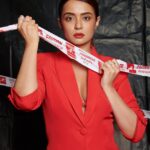 Surveen Chawla Instagram - Dangerously kicking ass ⚠️ Outfit @biancaandbridgett Jewellery @karishma.joolry Styled by : @sukritigrover Assisted by : @vanigupta.23 @simrankumar19 @ayushigala_ Makeup : @tush_91 Hair : @gohar_shaikh 📸 : @visualaffairs_va