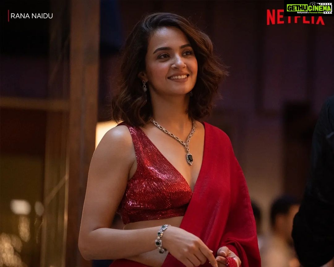 Surveen Chawla Instagram - Naina is a comforting shoulder to cry on, but when it comes to her family, she is not to be messed around with ๐
#RanaNaidu releases on March 10 only on @netflix_in @venkateshdaggubati @ranadaggubati @krnx @suparnverma #SUNDERAARON @nowitsabhi @officialsushantsingh @ashishvidyarthi1 @mrgravitas @rajeshjais @suchipillai @ishitta.arun @priyabanerjee @adithyamenon.actor @dralhatenzin @toto_robin @rajeshkumar.official @scottaanderson2 @locomotiveglobal #locomotiveglobalmedia @paramountco @pearlgill