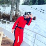 Surveen Chawla Instagram - Happy New Year 💃🎉❤️Health, Happiness and love always 🤗 #2023