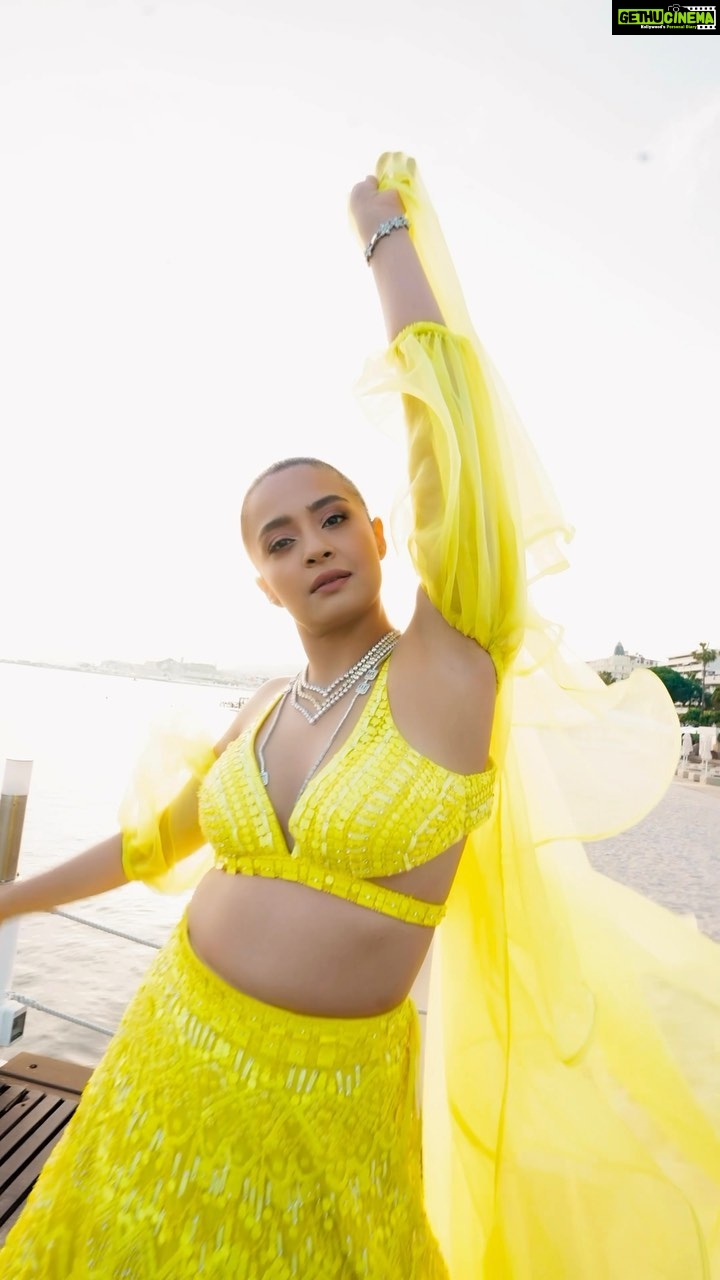 Surveen Chawla Instagram - Lost in a Cannes dream 💛 Shot by: @thebucketlistfilms @faisal_miya__photuwale Makeup: @letsmakeupwithanna Hairstyle: @asma.hairstyle_ Outfit: @seemagujraldesign Jewellery: @hybajewels @karishma.joolry @raabtabyrahul @anaqajewels Styled by: @sukritigrover Styling Team: @vanigupta.23 @simrankumar19 Cannes styling assistant: @yuliamoatti_stylist #Cannes #Cannes2023