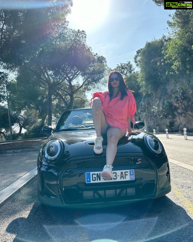 Surveen Chawla Instagram - Hop on board … will you ?👋🏼☀ #CarLover #CarEnthusiast #CarLifestyle #SuckerForCars #PinkEveryday #StreetStyle #PinkAsthetic #TravelDiaries #SummerTravelDiaries