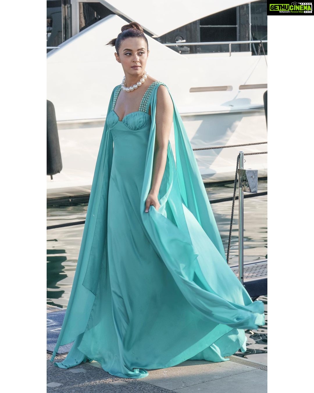 Surveen Chawla Instagram - “Let the blue sky meet the blue sea and all is blue for a time….” - Moncy Barbour Dress: @supriamunjalatelier Heels: @stevemaddenindia Jewellery: @prerto @curiocottagejewelry Bag: @cultgaia Styled by: @sukritigrover Styling Team: @vanigupta.23 @simrankumar19 Styling Intern @mahek_gada Shot by: @faisal_miya__photuwale #Cannes #Cannes2023