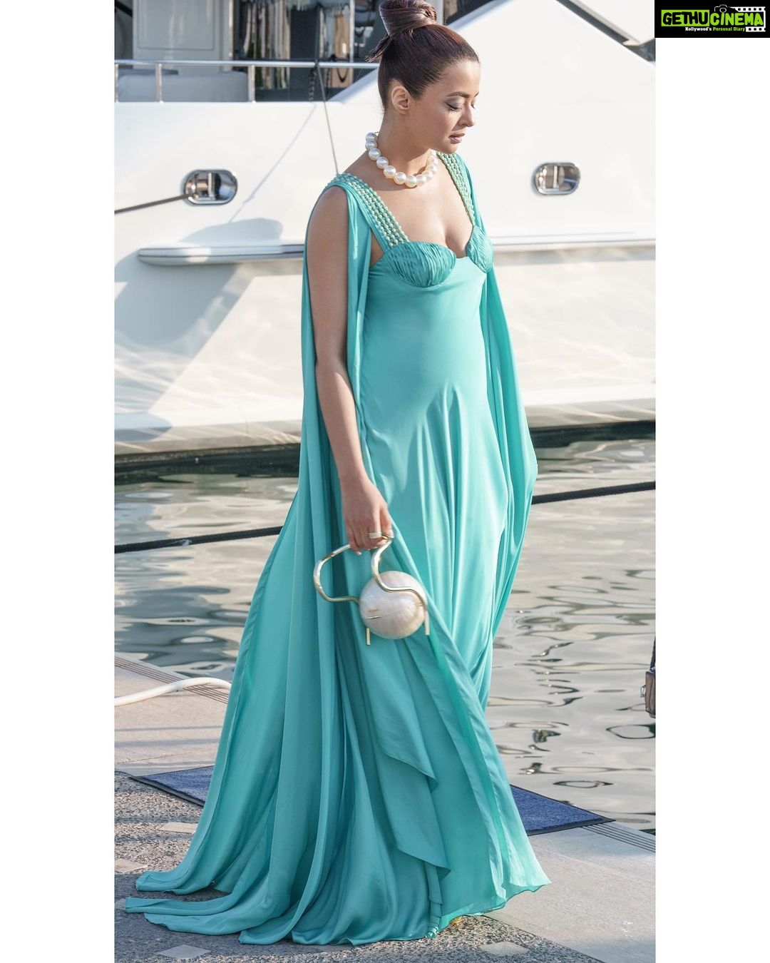 Surveen Chawla Instagram - “Let the blue sky meet the blue sea and all is blue for a time….” - Moncy Barbour Dress: @supriamunjalatelier Heels: @stevemaddenindia Jewellery: @prerto @curiocottagejewelry Bag: @cultgaia Styled by: @sukritigrover Styling Team: @vanigupta.23 @simrankumar19 Styling Intern @mahek_gada Shot by: @faisal_miya__photuwale #Cannes #Cannes2023