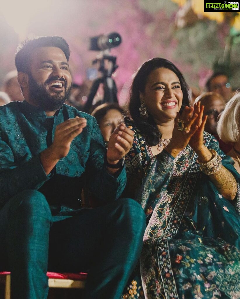 Swara Bhaskar Instagram - Sangeet night in Rahul Mishra! 💚✨ Outfits: @rahulmishra_7 Jewellery: @khannajewellerskj . Styling: @a.bee.at.work @prifreebee Make-Up: @saracapela Hair : @jrmellocastro Photographs: @wedreel.in