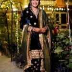 Swara Bhaskar Instagram - Yeh jo halka halka suroor hai! Qawwali Night at #SwaadAnusaar ✨ Photographs - @wedreel.in @gary_dean_taylor Outfits - @heenakochharofficial Jewellery - @khannajewellerskj Jhootis - @labelsanafazal