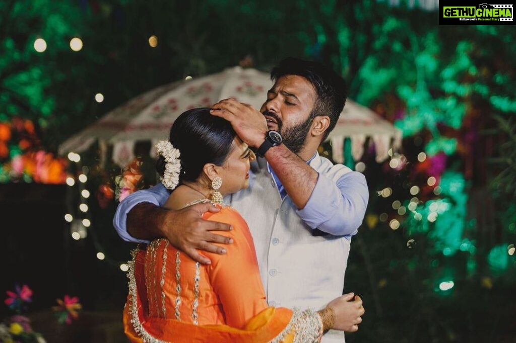 Swara Bhaskar Instagram - Mehendi Ki Raat, Sangeet Ke Saath! @fahadzirarahmad • #SwaadAnusaar Delhi, India