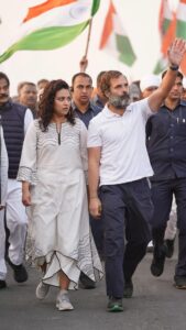Swara Bhaskar Instagram - Sapney agar zidd bann jaaein toh sach ho jaatey hain! Let’s dream for and walk towards a better future for India!✊🏽🇮🇳❣️✨ 
#bharatjodoyatra