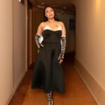 Swara Bhaskar Instagram - Aaaaaannndddd we are done! A spectacular #ciff44 comes to a close! Congratulations @cairofilms on a splendid festival!! ✨✨✨ Time for one final partyyyyyyyy 🥳🍾🎉 . Jumpsuit : @meta_manthan Rings: @karishma.joolry Heels: @labelrsvp . Styled by: @prifreebee @a.bee.at.work Photographs: @ahmedsami_photography Hair : @antergallactic Make-Up: @makeupbyyaramaziad @lancomepopup Fashion Assistant: @v4nyav3rma The Nile Ritz-Carlton, Cairo